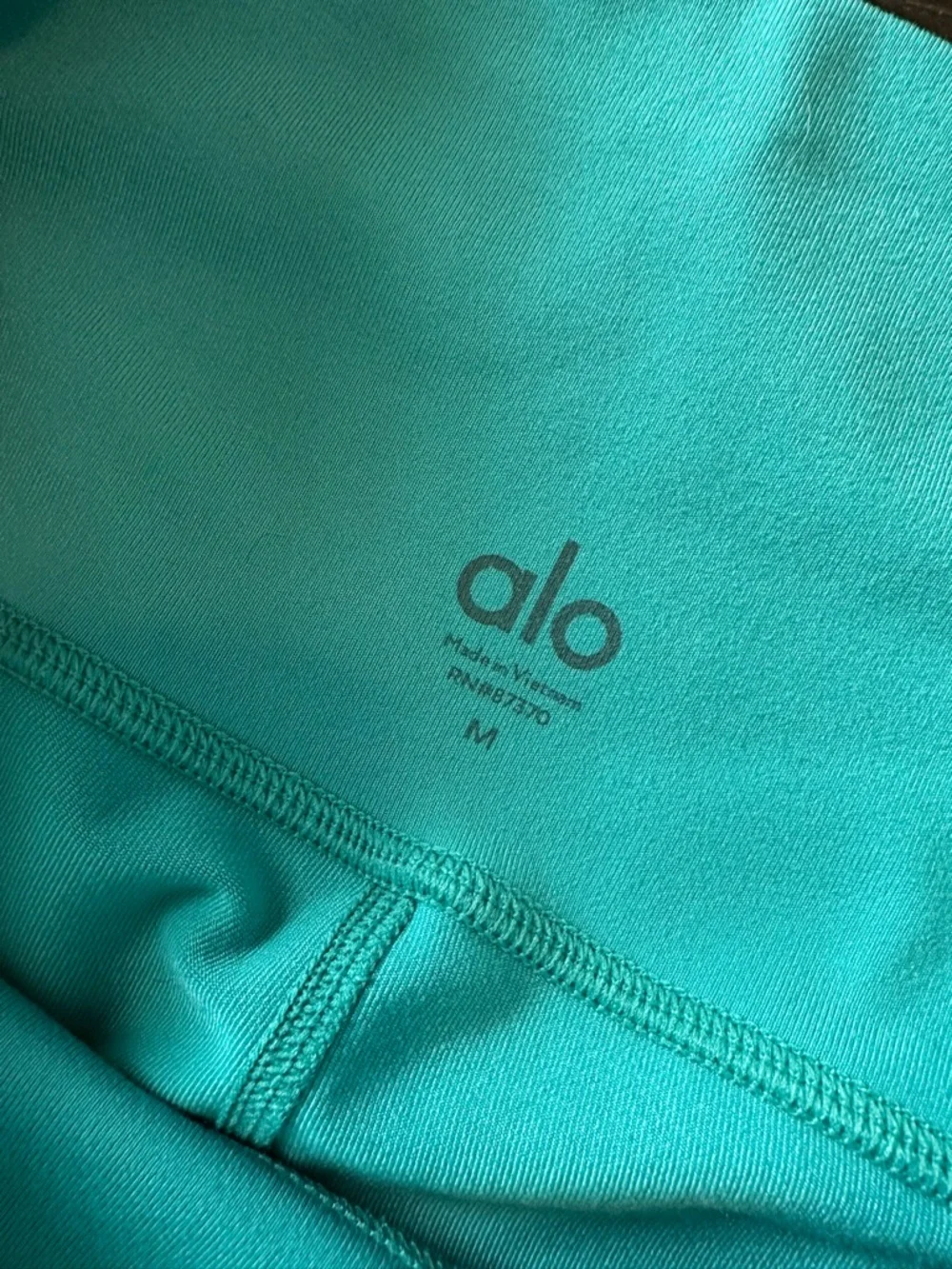 ALO Yoga teal Leggings - Picture 5 of 5